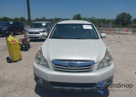 2012 Subaru Outback 2.5I z USA, uszkodzony, nr VIN 4S4BRCAC8C3263070